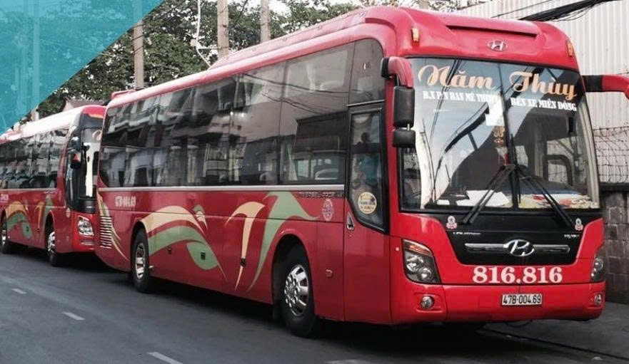 Nhà xe Năm Thùy